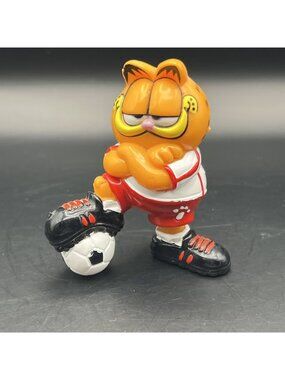 Vtg Paws Garfield Pvc Figurine Cat Soccer Player Red Uniform Rare Htf Ball